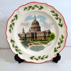 Vintage Wedgwood Queen's Ware Christmas Plates Paintings by Alan Price Set of 4